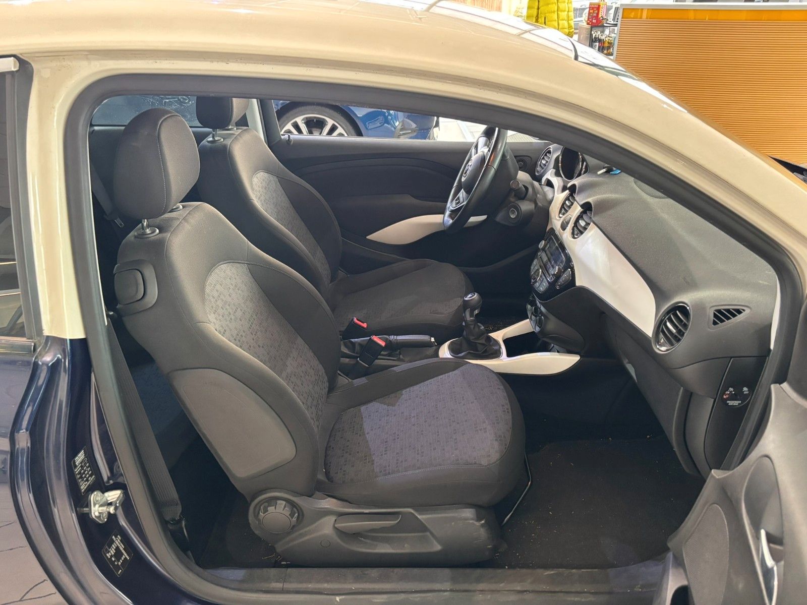 Fahrzeugabbildung Opel Adam Jam 1.2 SHZ/ALU16/LHZ/BT/KLIMA/ALLWETTER