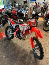 Beta RR 300  X-PRO 2025er Modell - BETA VON 251 BIS 500 CCM