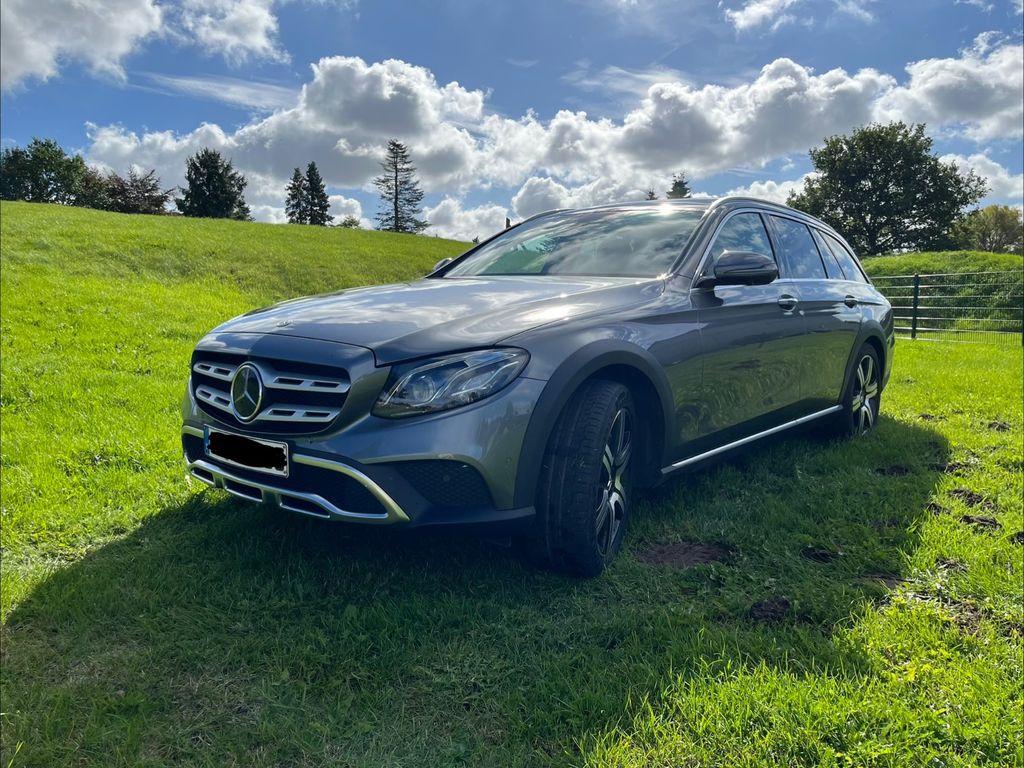 Image of Mercedes-Benz E 400