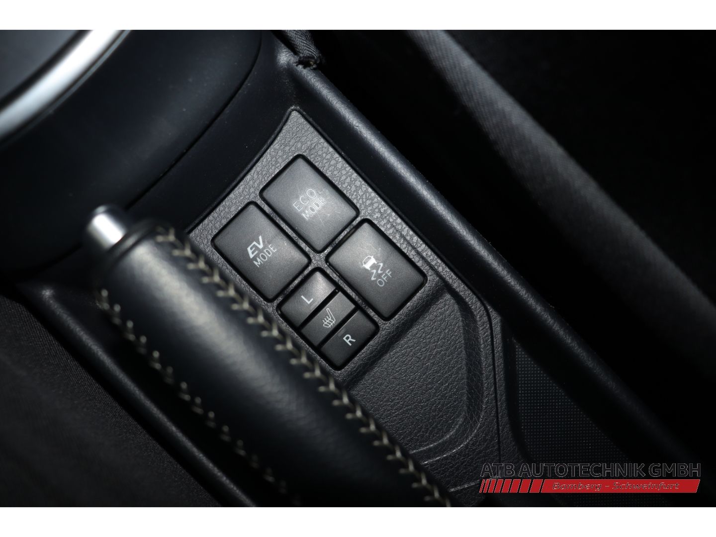 Fahrzeugabbildung Toyota Yaris Edition-S Hybrid 1.5l VVT-i SHZ 2-Zonen-Kl