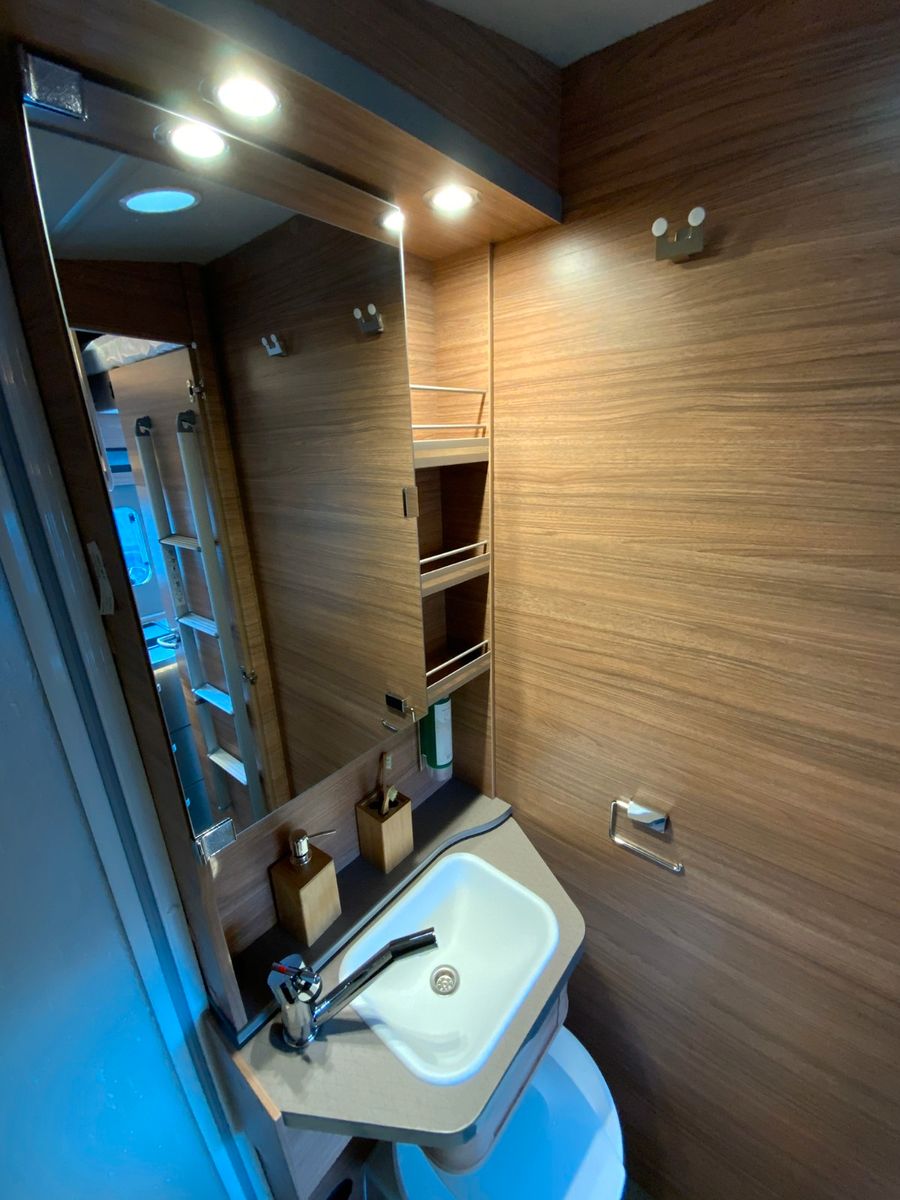 Fahrzeugabbildung Weinsberg CaraSuite 650 MEG