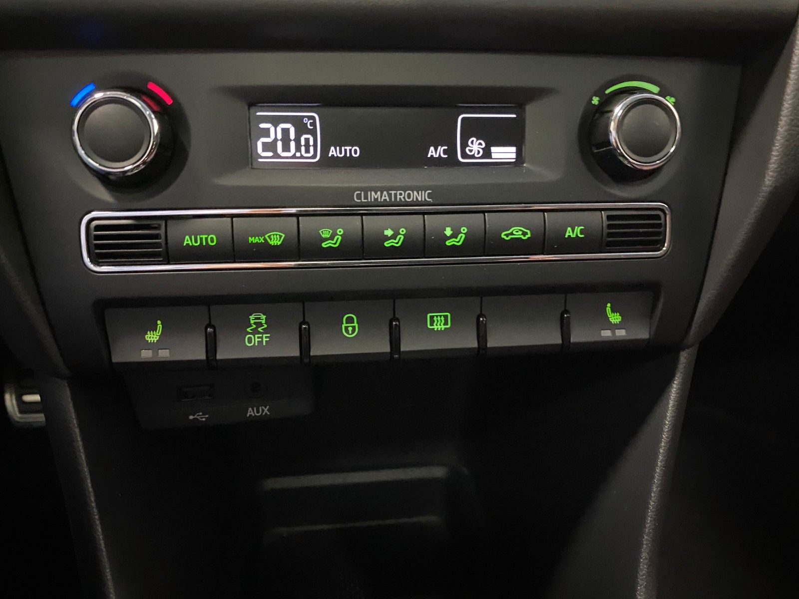 Fahrzeugabbildung SKODA Rapid 1.2 TSI Ambition Spaceback+Einzelstück+17