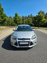 Ford Focus 2,0TDCi 85kW 116PS Titanium Turnier - Ford Focus aus 2012 mit Diesel-Antrieb: Kombi