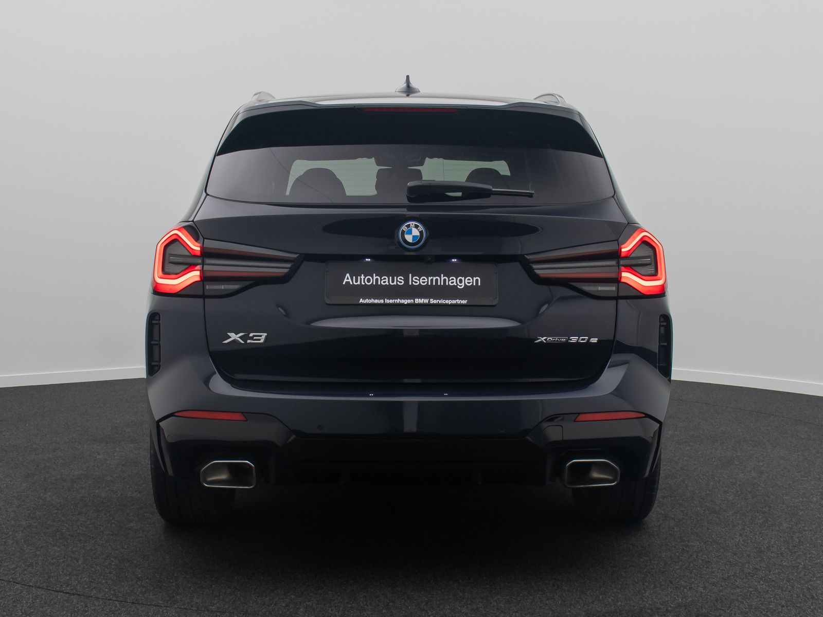 Fahrzeugabbildung BMW X3 xD30e M Sport Laser DAB Kamera HUD Panorama