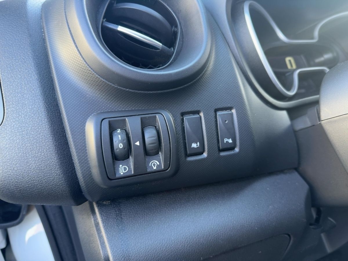 Fahrzeugabbildung Renault Trafic Lkw Komfort L1H1 3,0t ENERGY dCi 120 AHK