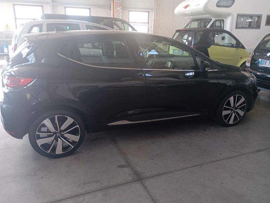 Image of Renault Clio