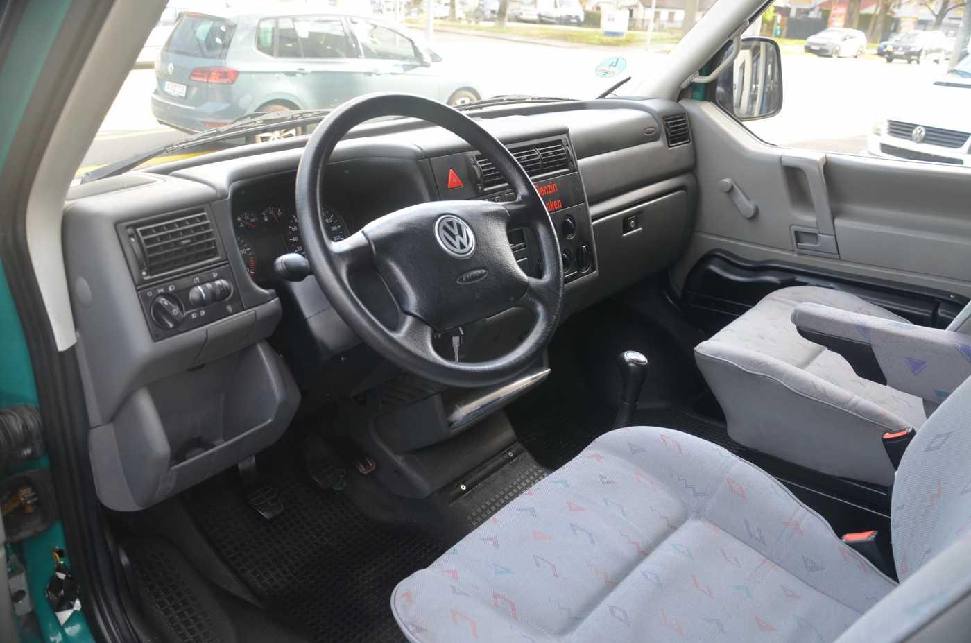 Volkswagen T4 Bus 2.5 Benziner,