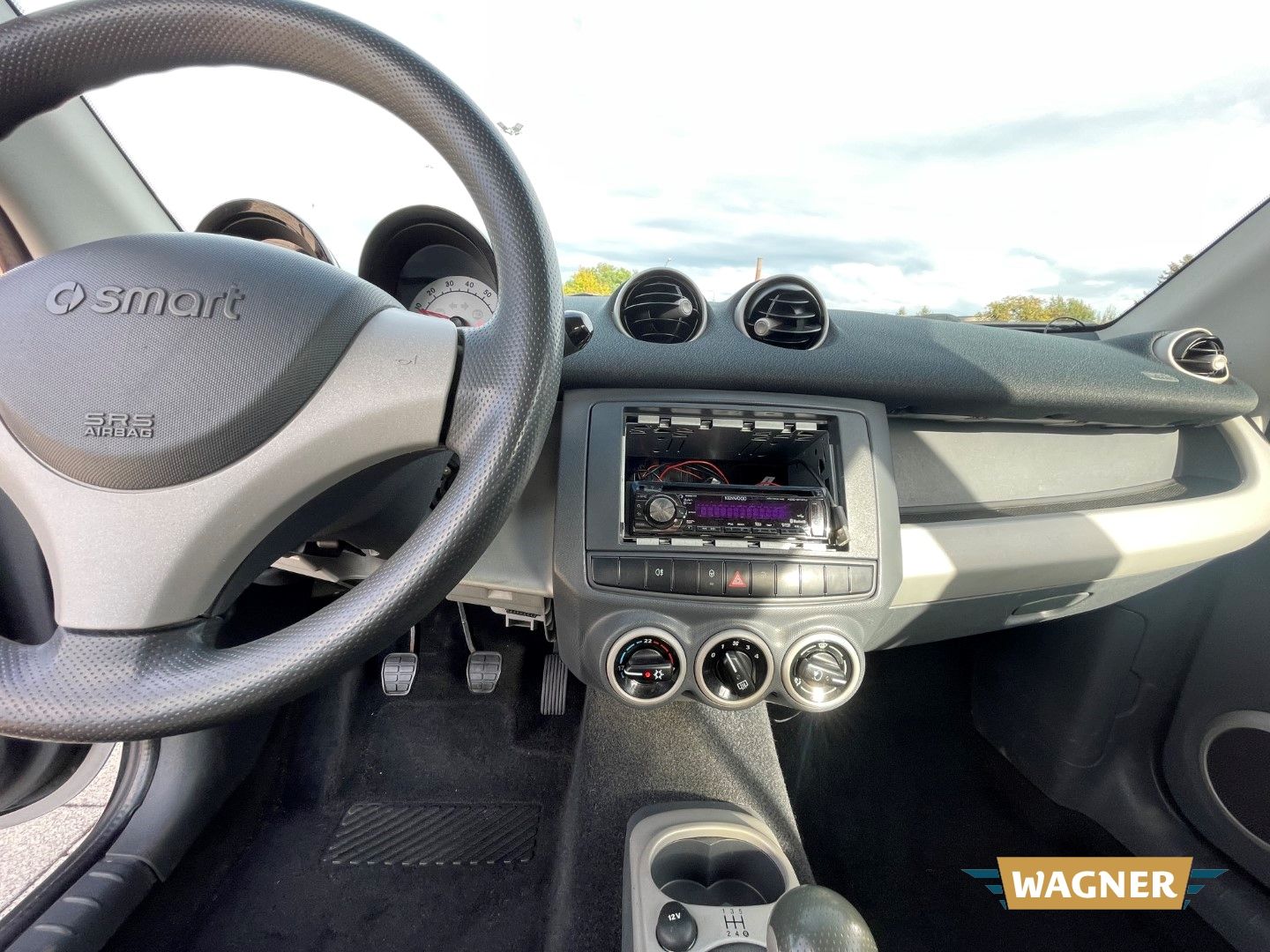 Fahrzeugabbildung Smart forfour Klima Servolenkung Radio TÜV 07/2028
