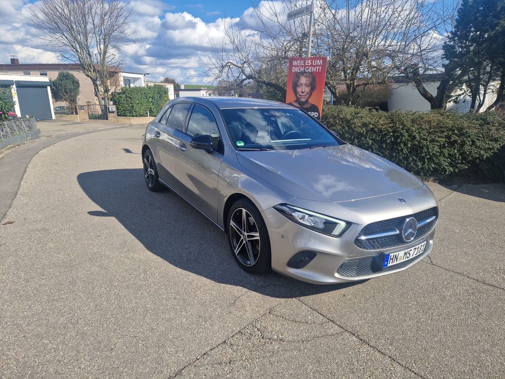 Image of Mercedes-Benz A 220