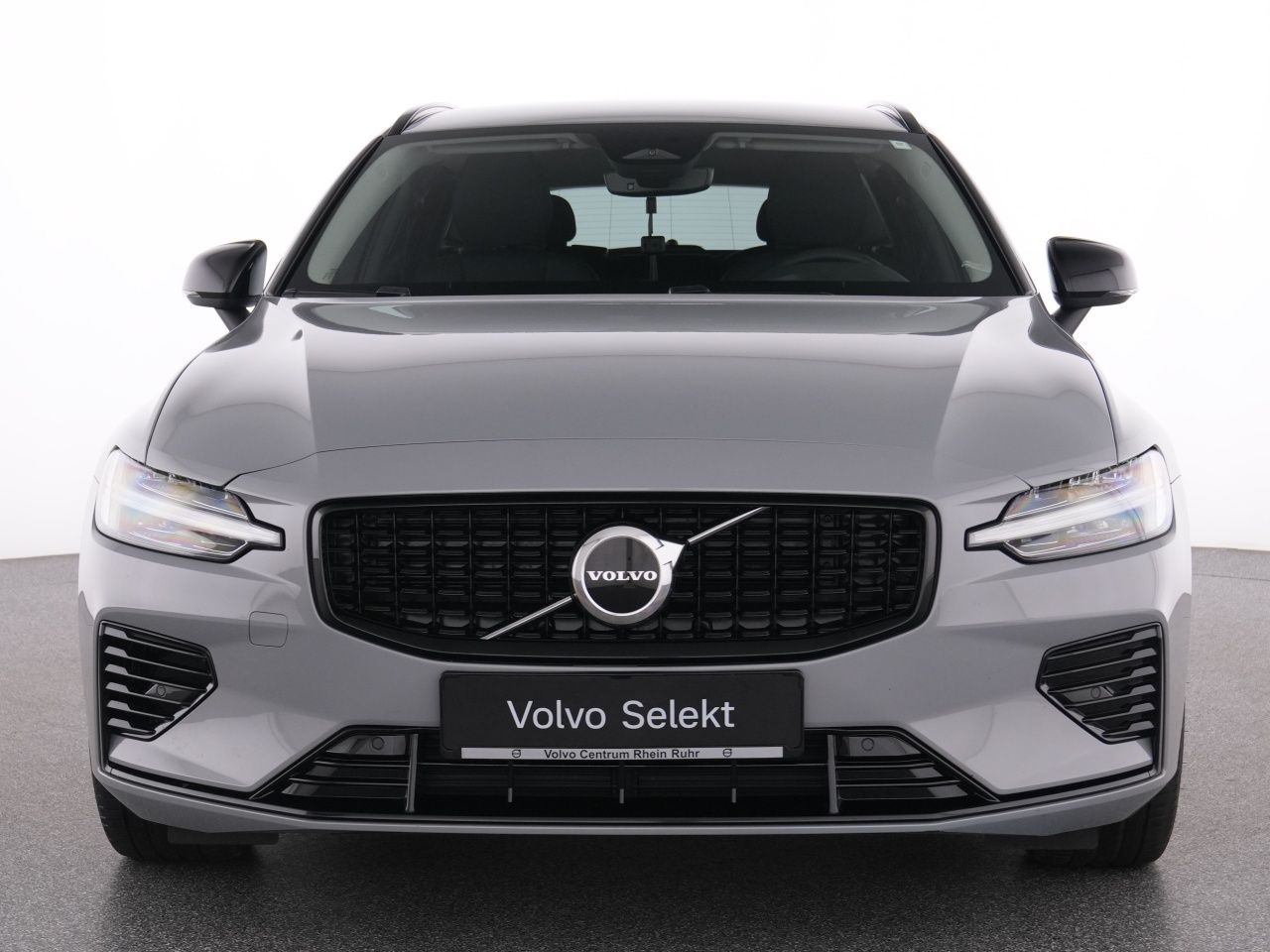 Volvo V60 T8 Recharge Plus Dark+AHK+WINTERPAK+LM18 foto 15