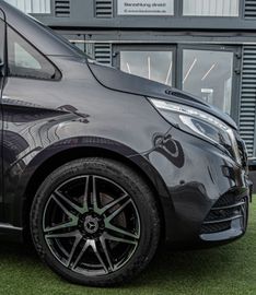 Fahrzeugabbildung Mercedes-Benz V250d LANG 9G-TRONIC EDITION 2020 AMG-LINE|LED