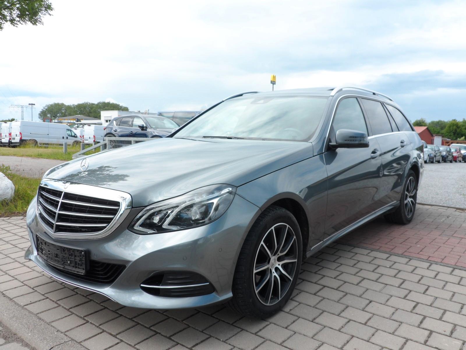 Mercedes-Benz E 220 BlueTec LED/Automatik/AHK/NAVI/TÜV NEU
