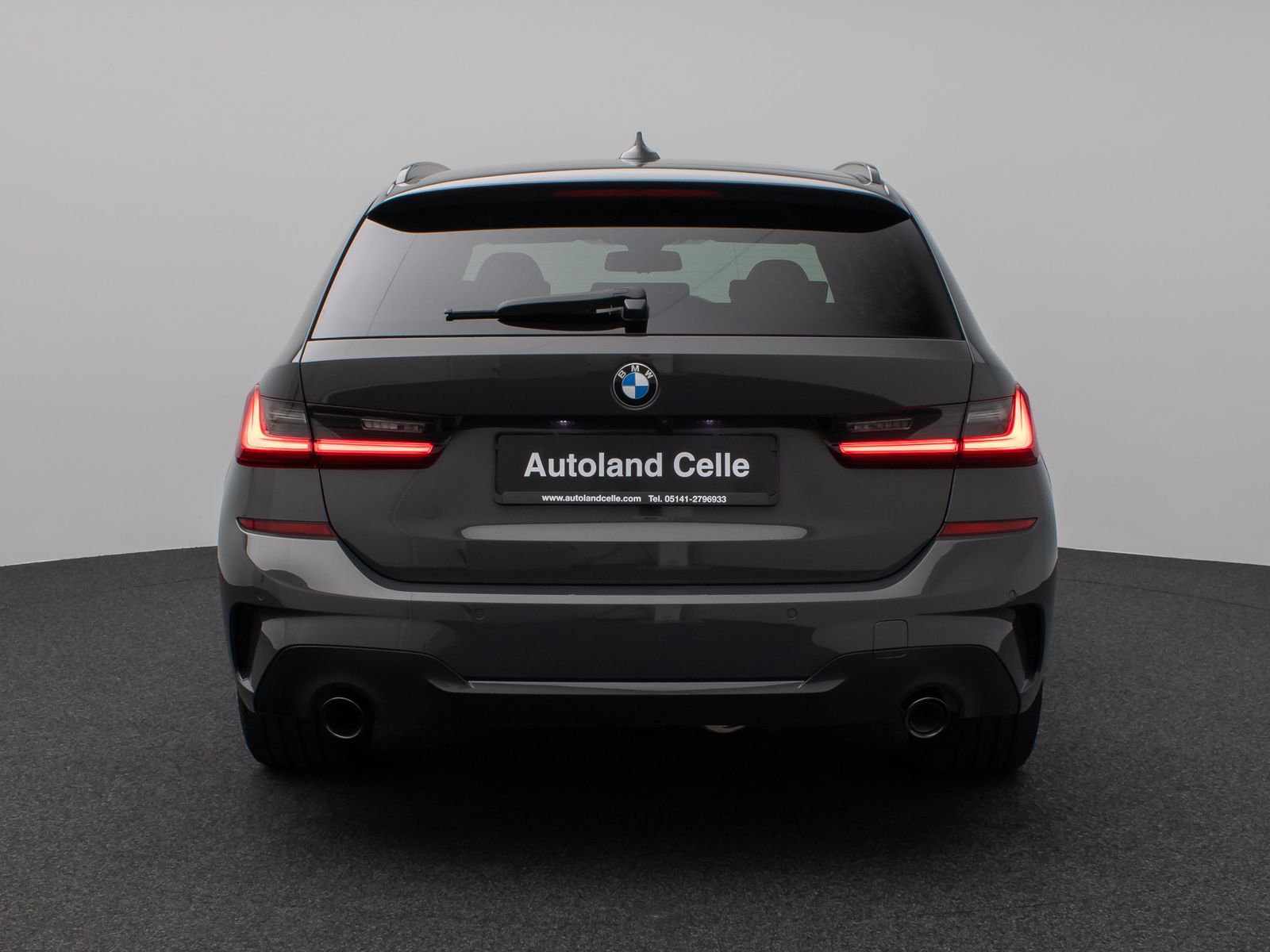 Fahrzeugabbildung BMW 330i M Sport Kamera DAB CockPitPr AHK Alarm 19"
