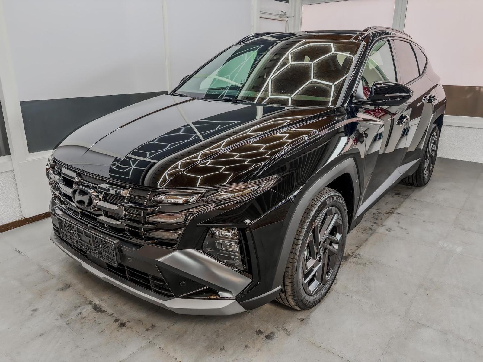 Hyundai TUCSON PREMIUM DCT BLACK LINE PANO ACC 1.6 T-...