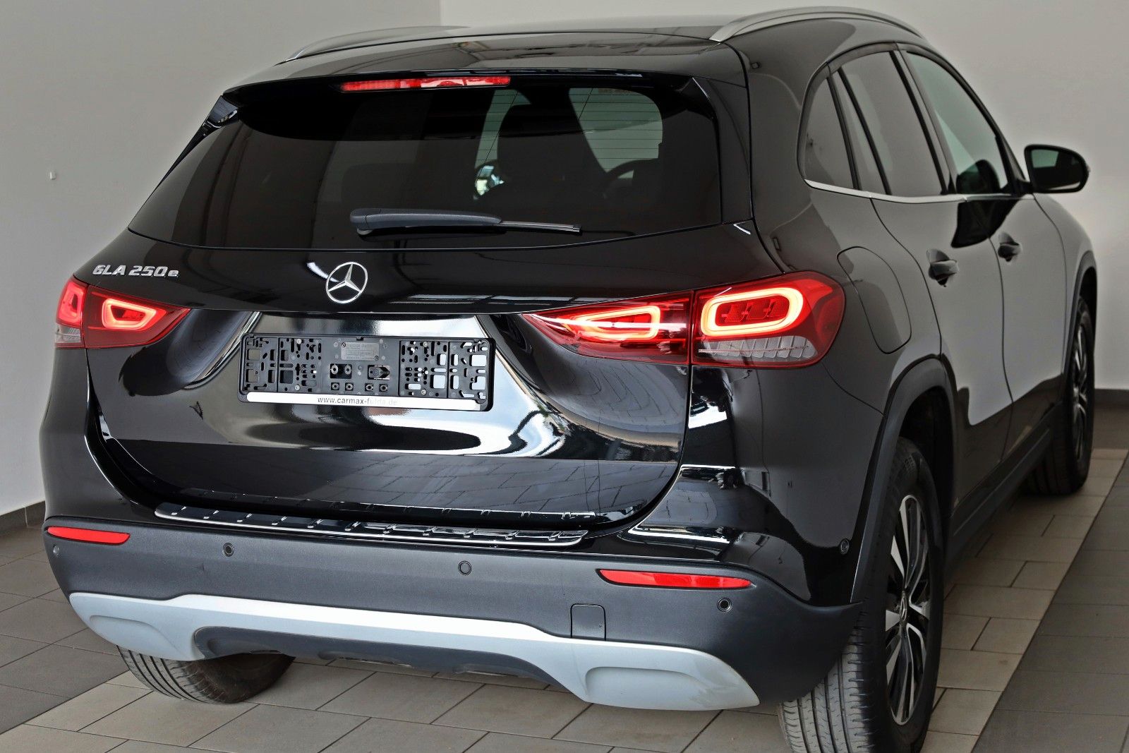 Fahrzeugabbildung Mercedes-Benz GLA 250 e,Style, T.Leder,Navi,LED,Carplay,Kamera