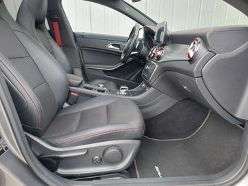 صورة مصغرة 14 لـ 2015 Mercedes-BENZ CLA AMG
