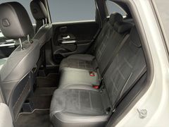 Fahrzeugabbildung Mercedes-Benz B 180 d 8G-DCT Edition 2020 AMG Line 1.Hand