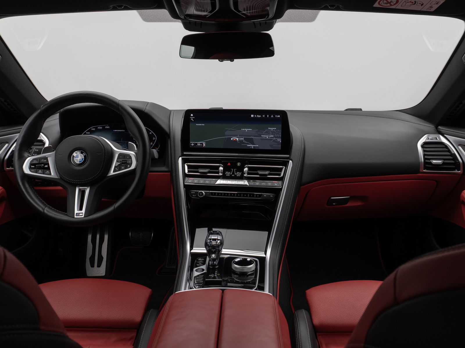 Fahrzeugabbildung BMW M850i xD Coupé 360°Laser HUD SoftCl Komfort 20"