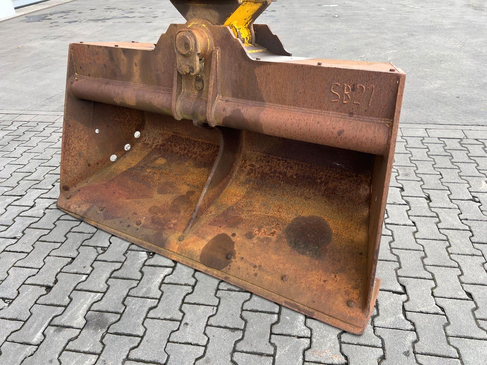 Fahrzeugabbildung Liebherr A 900 C ZW Litronic / 18.866h / 2008