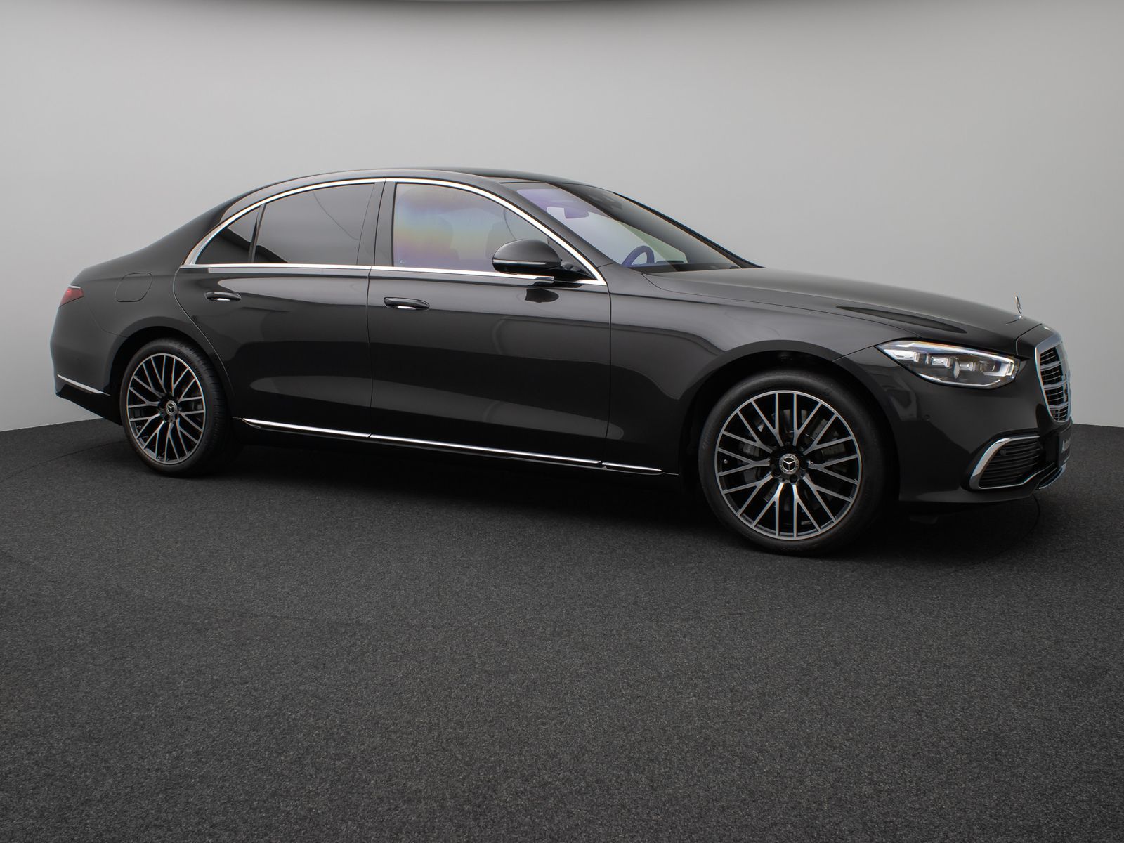 Fahrzeugabbildung Mercedes-Benz S 400d 4Matic 9G-Tronic360° HUD DAB SoftCose