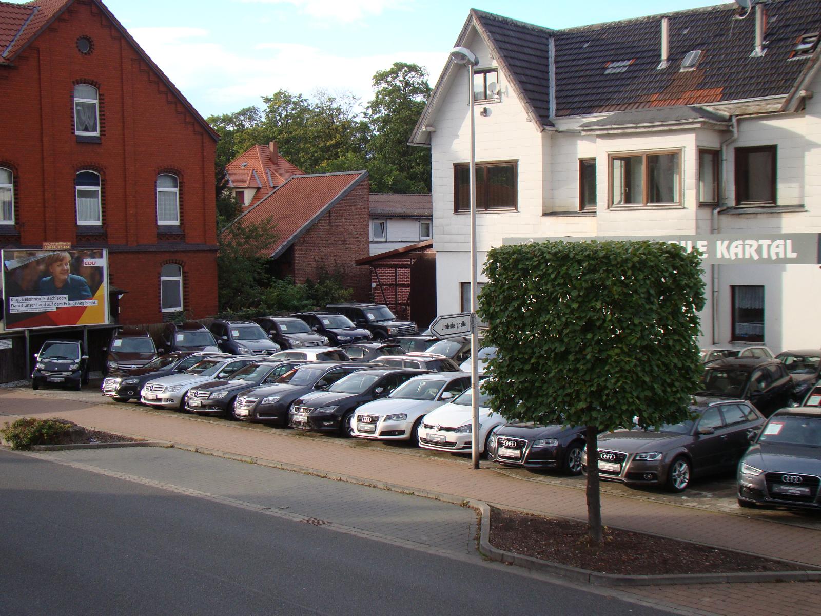 showroom-image-top
