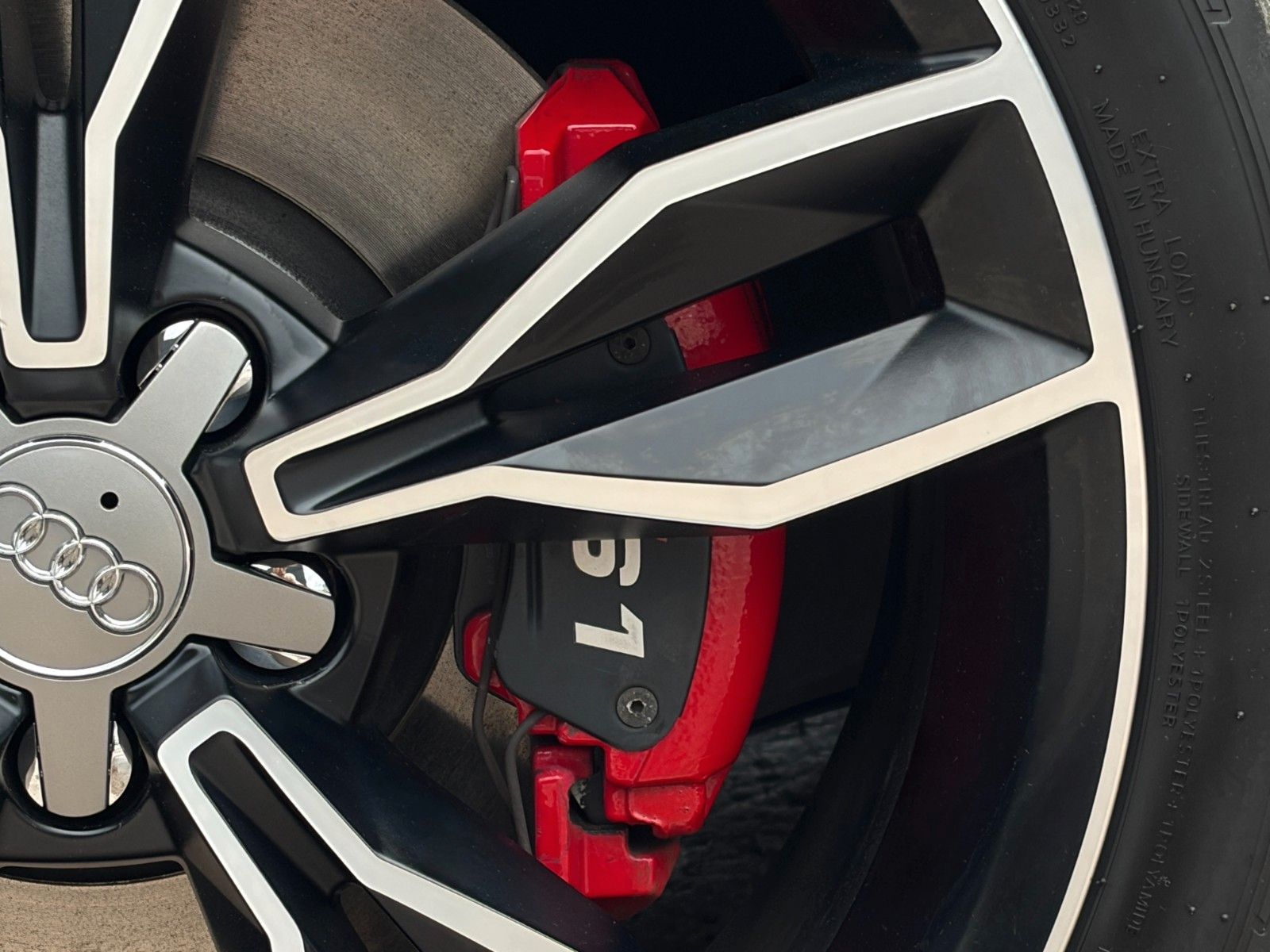 Fahrzeugabbildung Audi S1 2.0 TFSI quattro SHZ PDC Navi Leder Ambiente