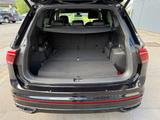 Volkswagen Tiguan Allspace R-Line 4Motion ACC AHK PANO 7 Si - Volkswagen Gebrauchtwagen in Herford