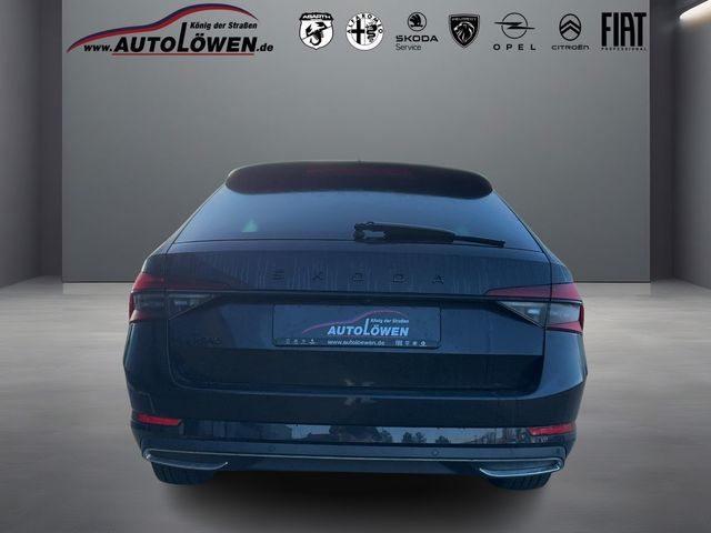 Superb  Sportline Navi Rückfahrkamera