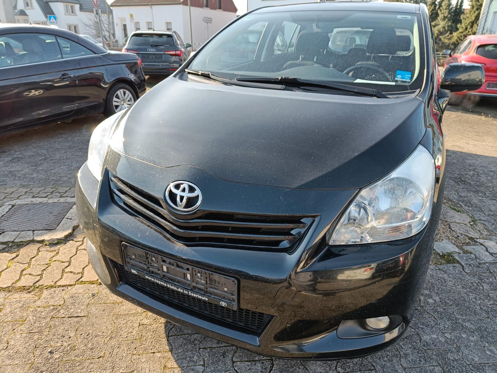 Toyota Verso Life
