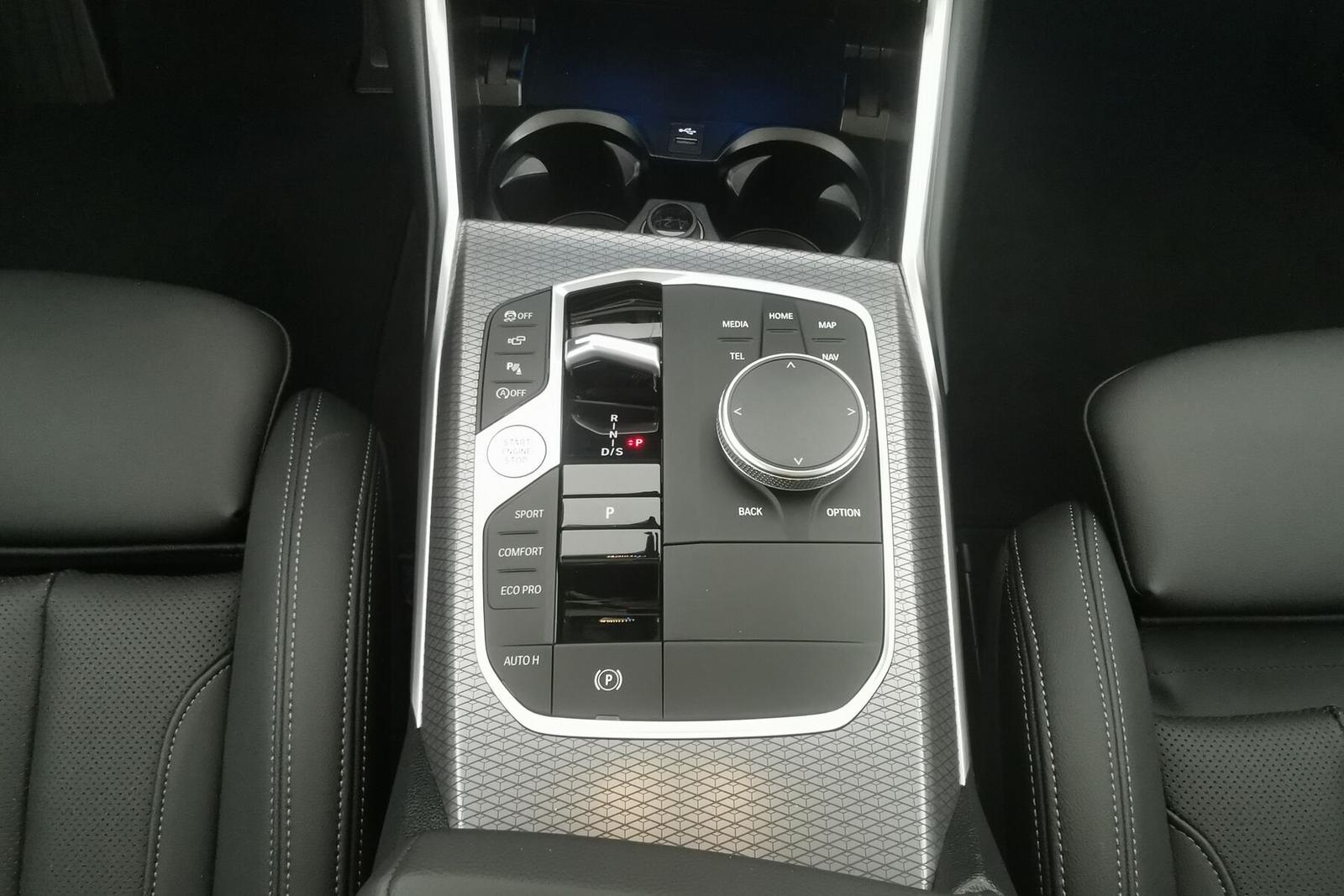 BMW 3 Series i M Sport LCPro HUD Pano 360°Cam AHK ACC SHZG, миниатюра 14