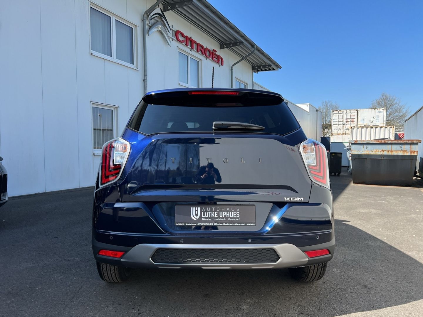 Fahrzeugabbildung Ssangyong Tivoli Nomad 2WD Automatik Navi LED CarPlay DAB
