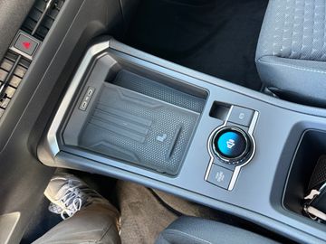 Volkswagen T-Roc - 8