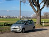 Volkswagen move up! TÜV neu Öl / Klima Service / Scheckheft - Volkswagen up! in Ludwigshafen