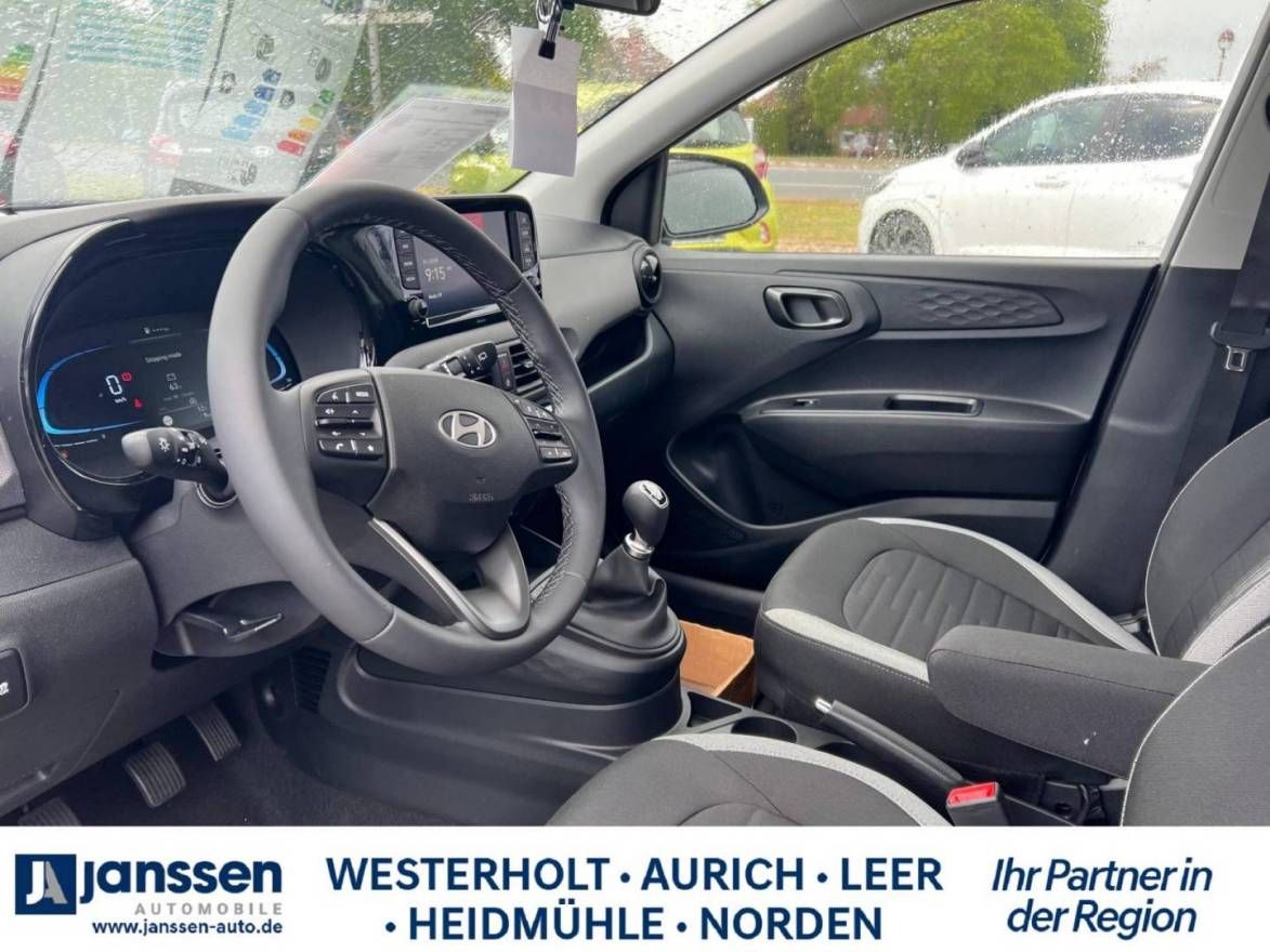 Fahrzeugabbildung Hyundai i10 Trend Komfortpaket PDC Rückfahrkamera Navi S