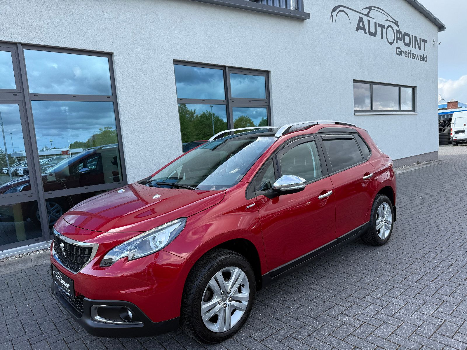 PEUGEOT 2008