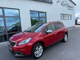 Peugeot 2008 Style Panorama SH Tempomat AHK Allwetter - Peugeot 2008: Van