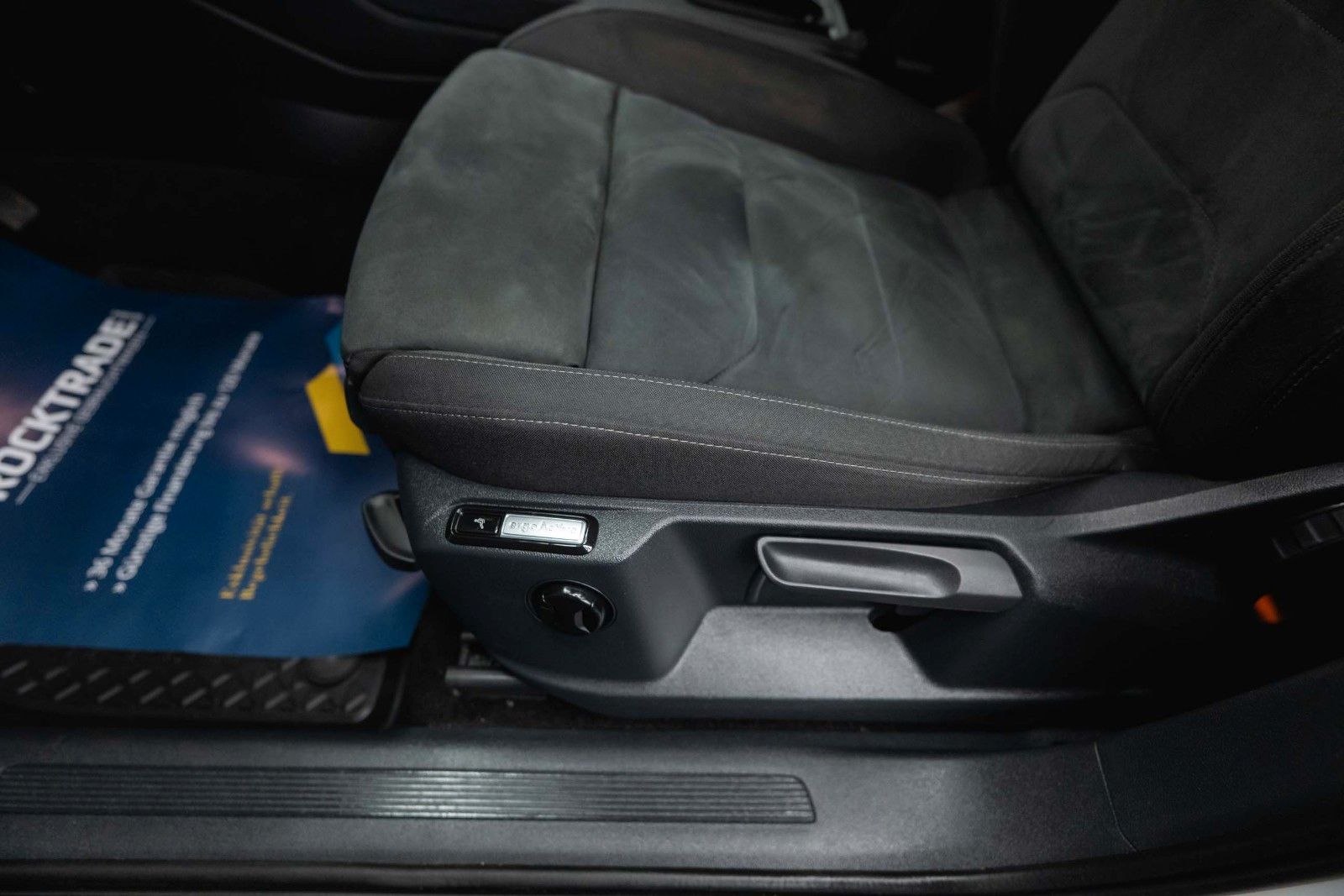 Fahrzeugabbildung Volkswagen Tiguan Comfortline R-Line+ 4Motion *LED*ACC*DAB*