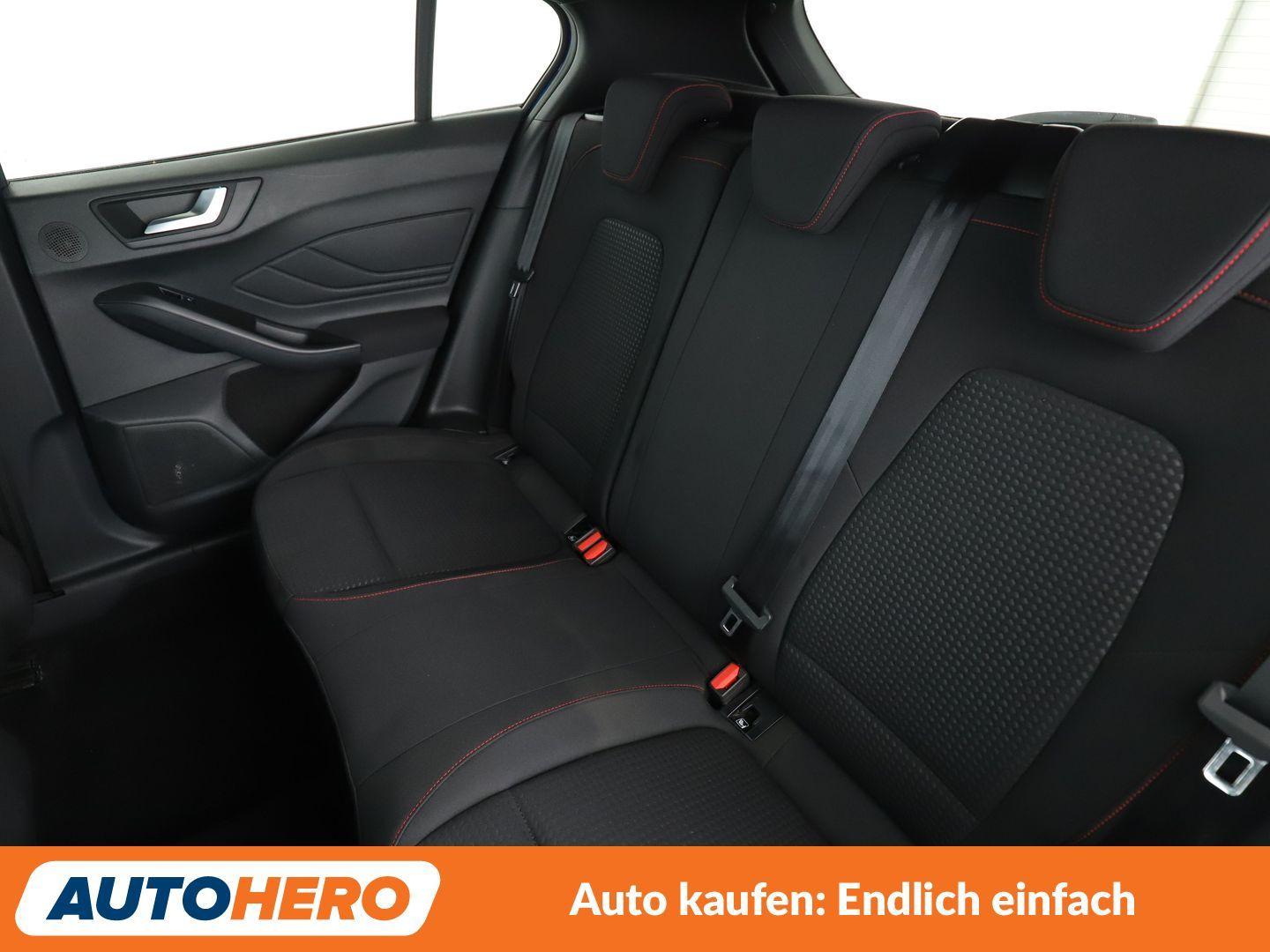 Ford Focus 2.0 TDCi EcoBlue ST-Line *NAVI*PDC*LED*SHZ