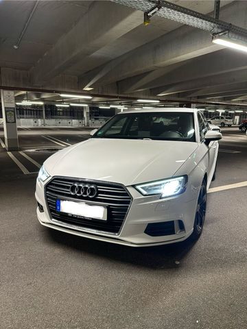 AUDI Audi A3 1.6 TDI
