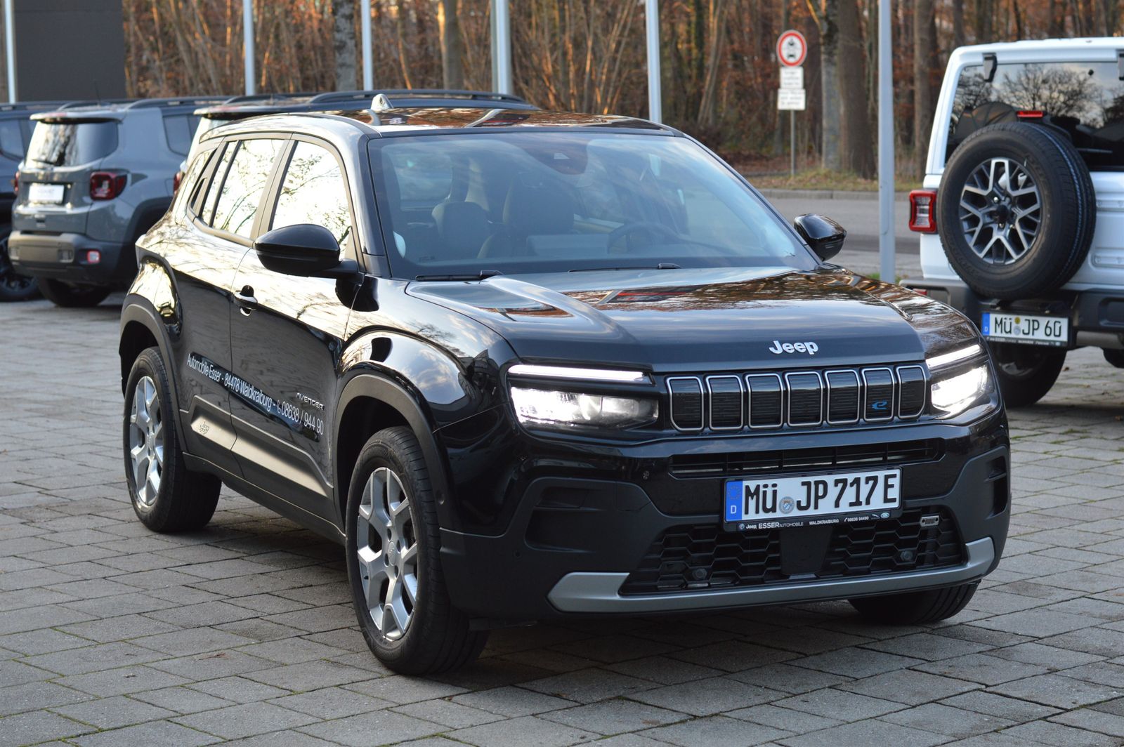 Jeep Avenger Altitude Electric 156PS/LED/NAVI/8-FACH imagem 3