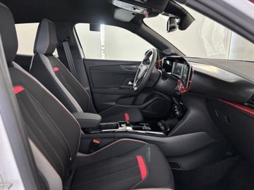 Fotografie des Opel Mokka-e GS Navi Winter