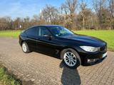 BMW 318 Gran Turismo - schwarze BMW 318 Gran Turismo
