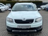 Skoda Octavia Scout 1.8 TSI DSG 4x4 NAV*SHZ*AHK - Skoda Octavia Scout mit Benzin-Antrieb