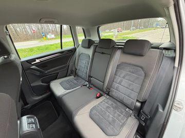 Volkswagen Golf Sportsvan - 12