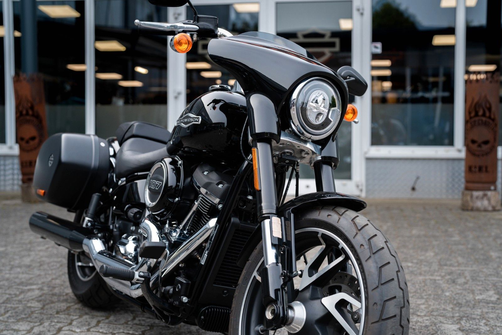 Fahrzeugabbildung Harley-Davidson FLSB Sport Glide Softail