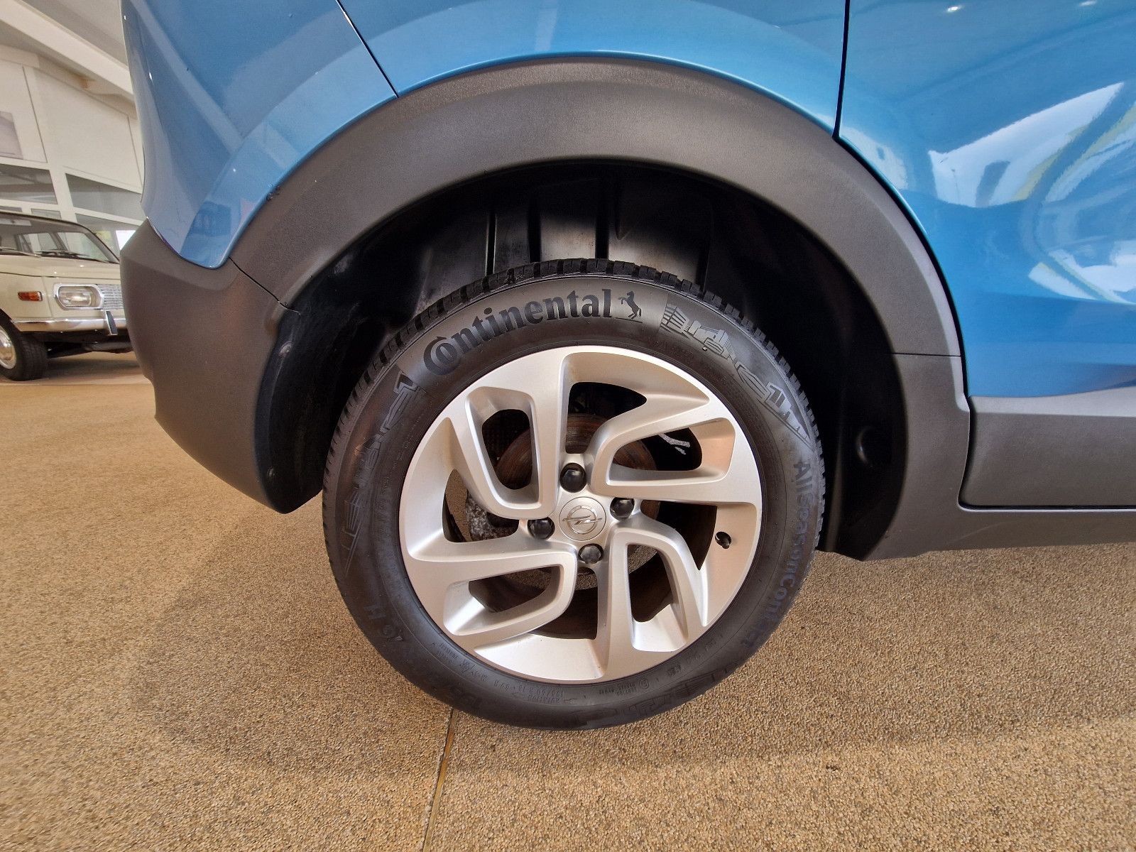 Fahrzeug 10 Fahrzeugabbildung Opel Crossland (X)