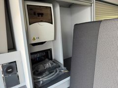 AHORN Camp Van City-Markise-Standh.-1136Km-LED -