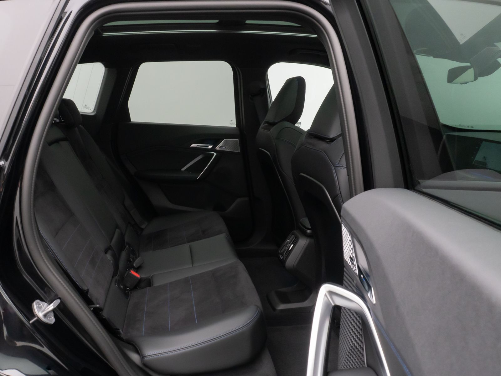 Fahrzeugabbildung BMW X1 xD25e M Sport Panorama Kamera H/K DAB Komfort