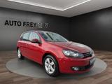 Volkswagen Golf VI 86PS Comfortline KAMERA+EPH+SITZHEIZUNG+ - aus 2010 mit Benzin-Antrieb: Kleinwagen