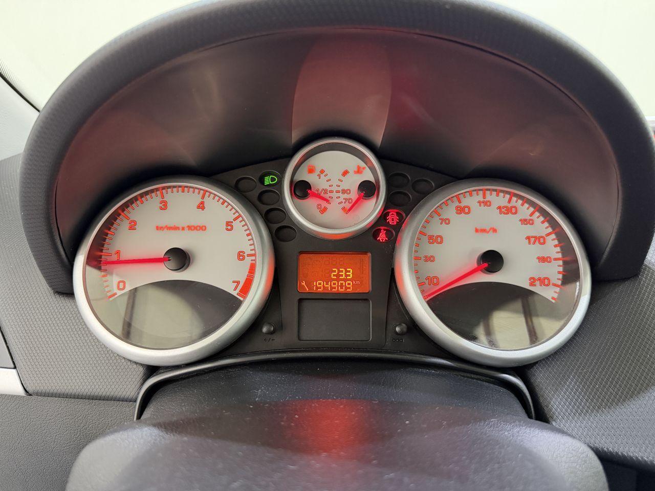 Peugeot 207 2010 — photo 13